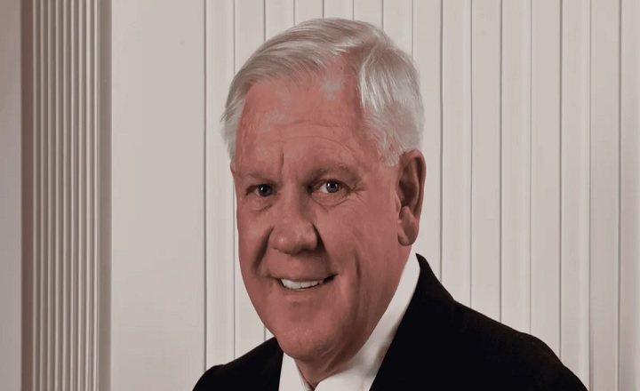 Harlan Crow Early Years And Personal Life