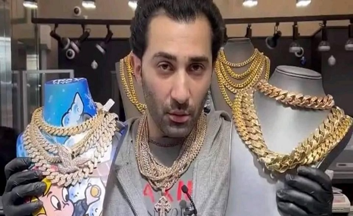 Maksud Agadjani Income Sources